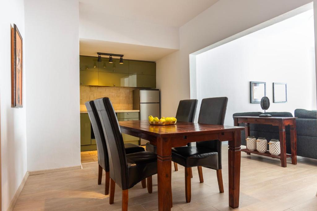 Fotografie z fotogalerie ubytování Art Luxury Apartment - central, metro to airport v Sofii