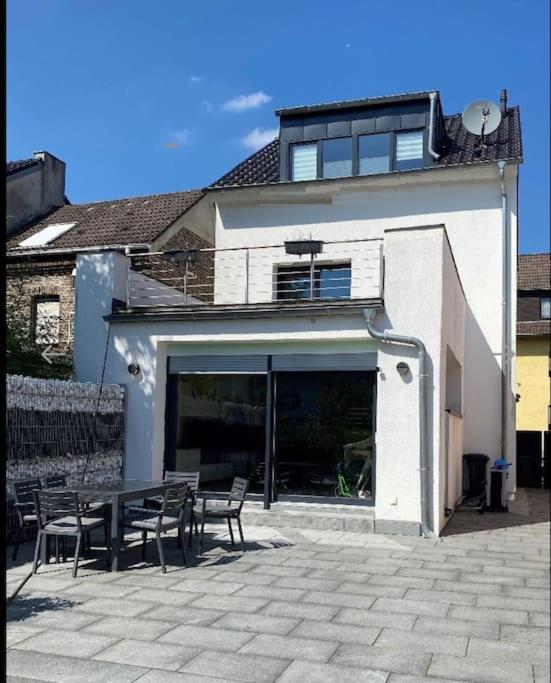 Villa Privat haus in Siegburg mit Pool Für4/6 Personen (Duitsland ...