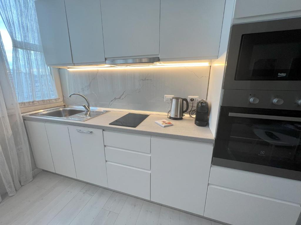 Grand New Bazaar Apartment - Imazhi 9