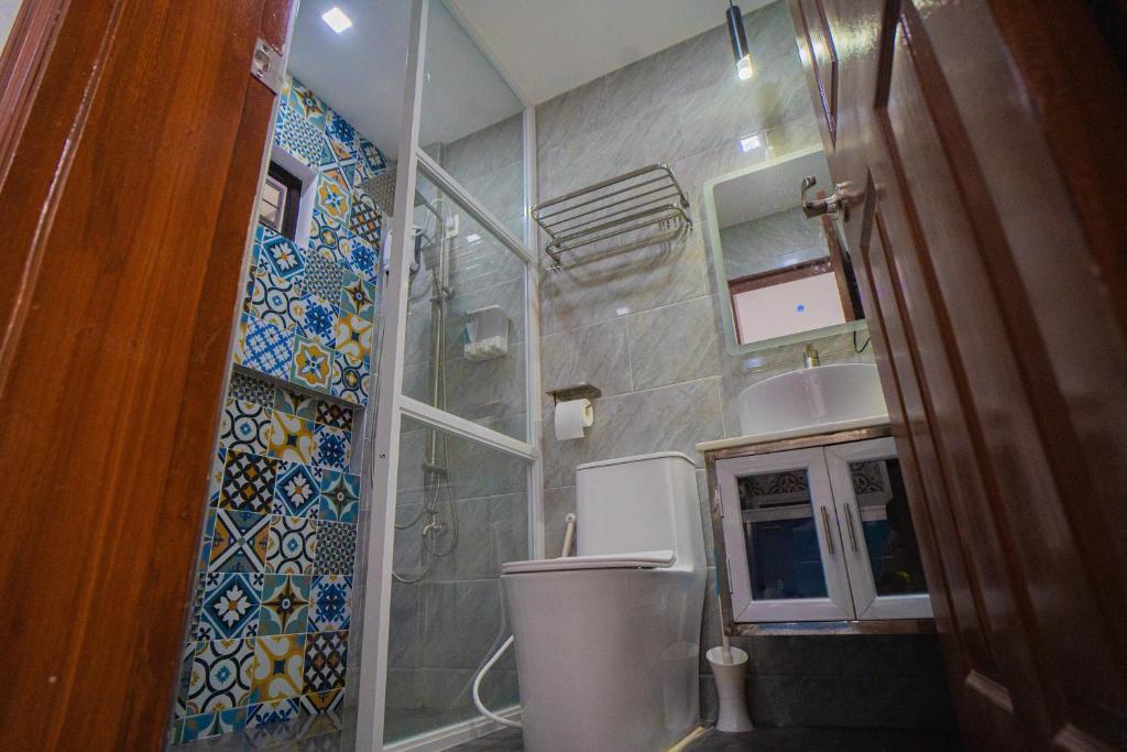 Koupelna v ubytování LacambraHills Studio Olongapo