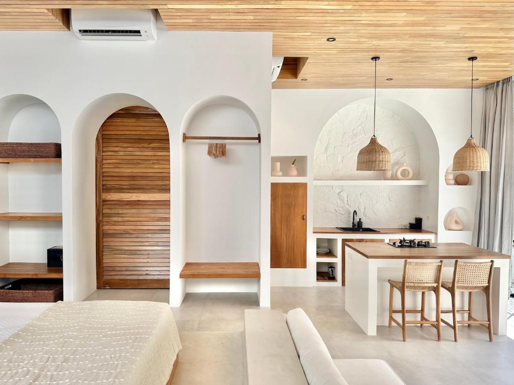 The Suites by The Young Villas - 8