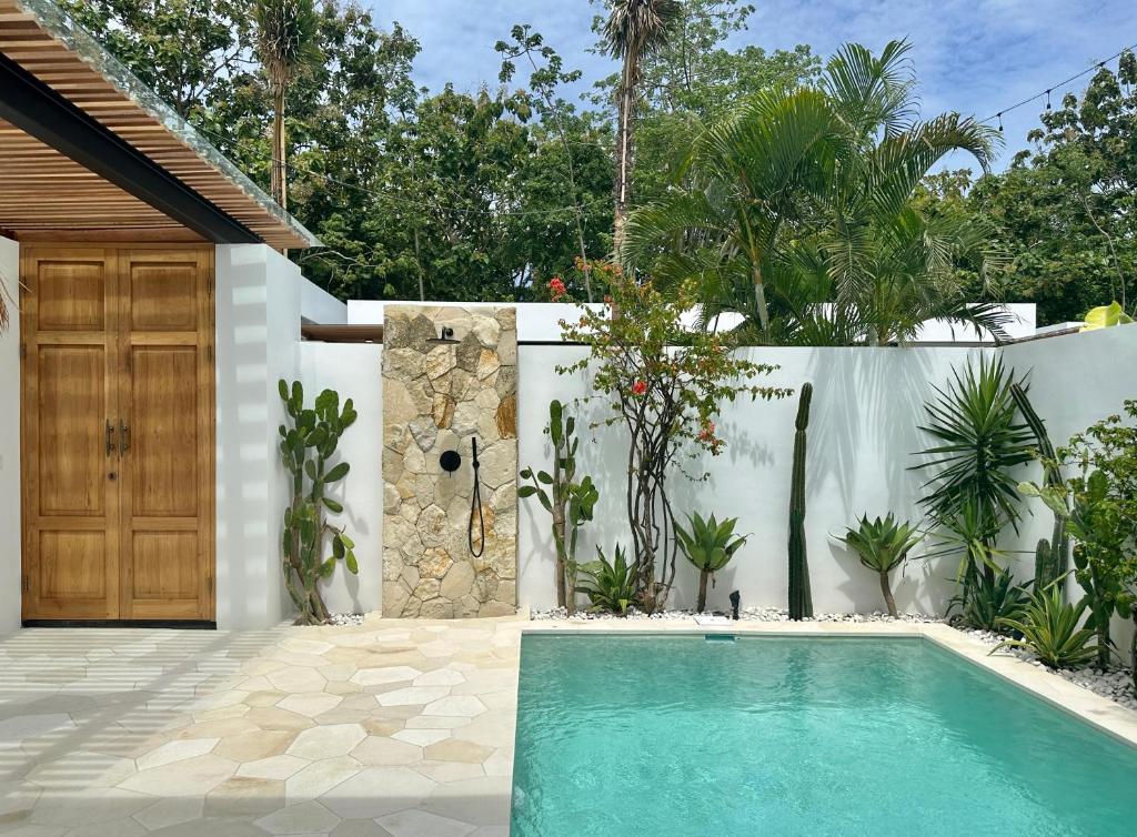 The Suites by The Young Villas - 16