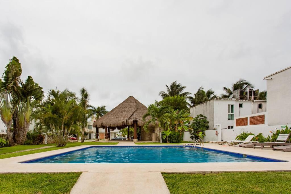 Bonita casa a 3 km de playa Xcalacoco auto opciónal, Playa del Carmen