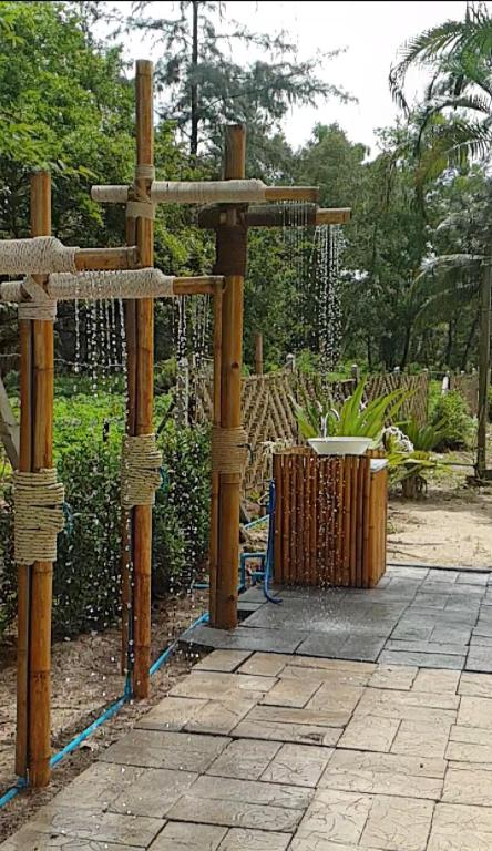 Zahrada ubytování PAN Beachfront Resort Krabi