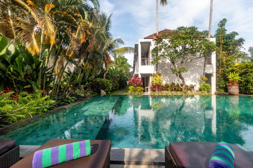 Bazén v ubytování Pertiwi Bisma Ubud nebo v jeho okolí