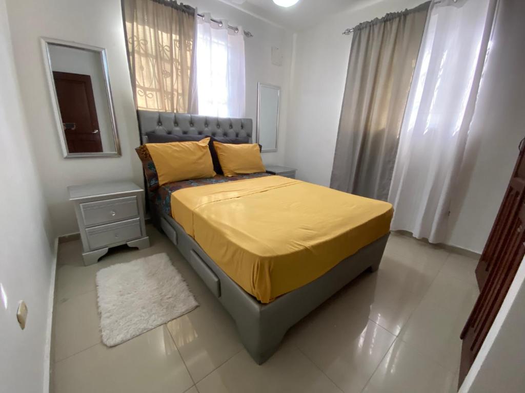 4DR Inviting 3-Bedroom Stay in Santo Domingo Norte