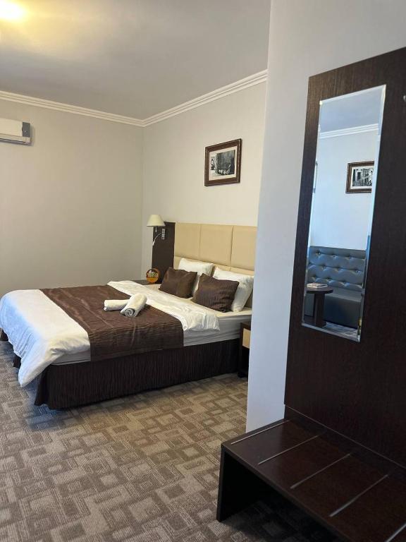 Tanzharyk Hotel - Tweepersoonskamer