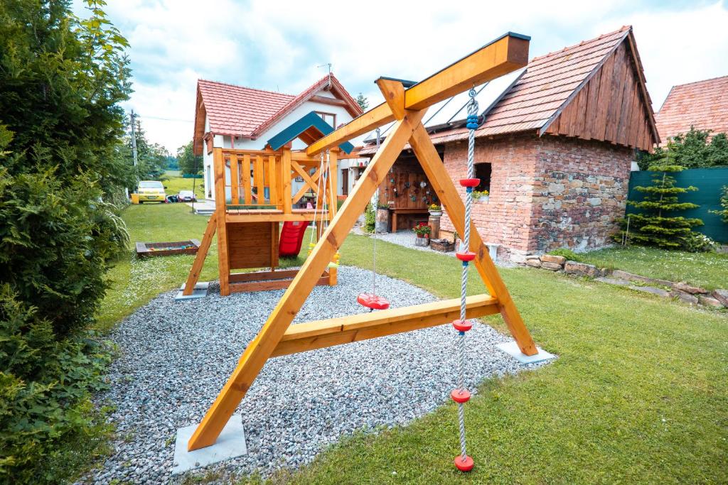 Herní místnost nebo prostor pro děti v ubytování Apartmány Bobrík