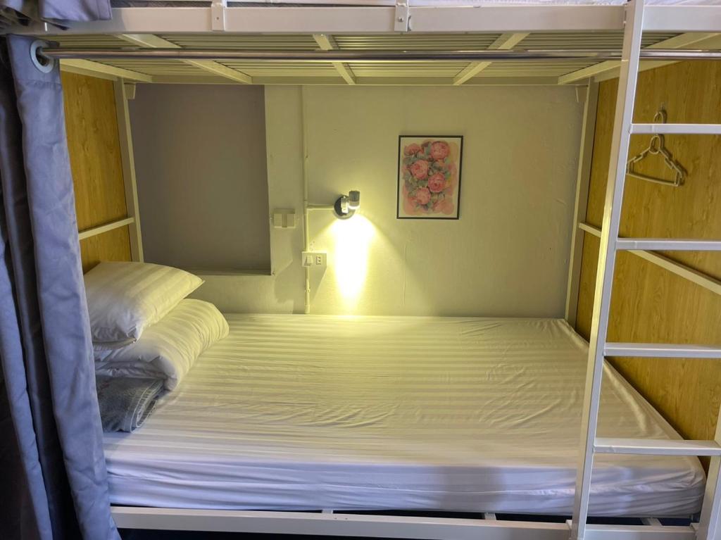 Tay Bac Sky Homestay - Single Bed In Mixed Dormitory Room