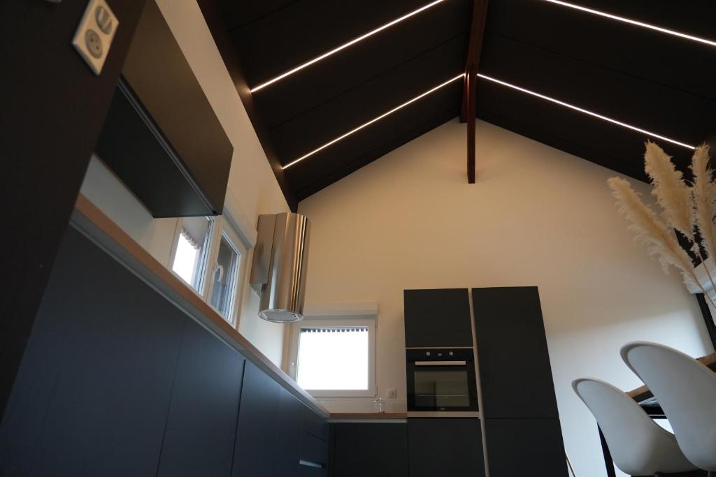 Fotografie z fotogalerie ubytování Gite Spa L'Atelier Emile - Spa Privatif - 5 min COLMAR v destinaci Sainte-Croix-en-Plaine