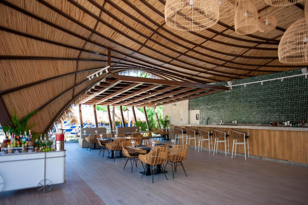 Restaurace v ubytování Serenade All Suites - Adults Only Resort