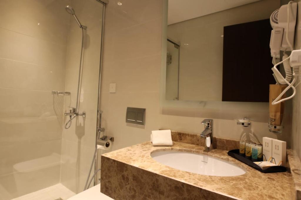 Koupelna v ubytování فندق سافوي جدة Savoye Hotel
