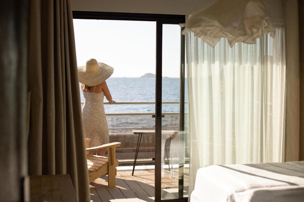 Hotel Plein Large - Double Room With Terrace And Sea View