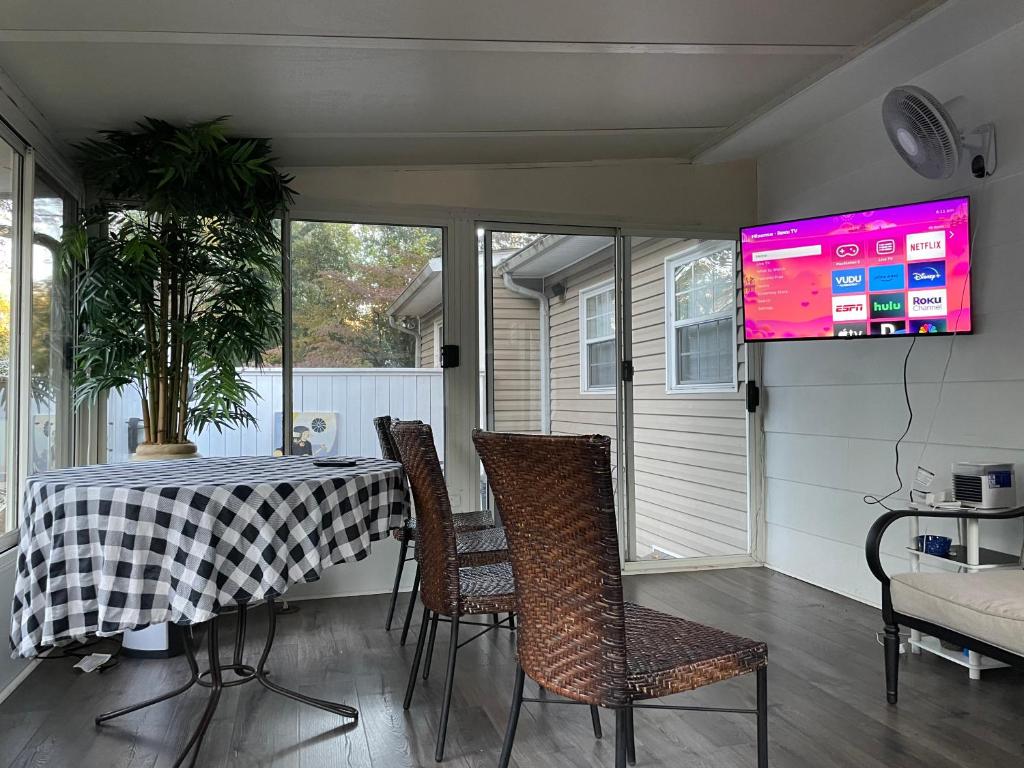 Briar Creek Rd bnb, Charlotte (updated prices 2026)