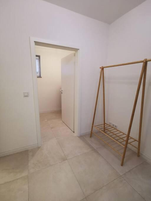 Fotografie z fotogalerie ubytování LOOT: Moderne Wohnung / Zentral v destinaci Kitzingen