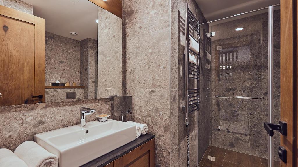 Grey Hotel Kopaonik - Deluxe Suite