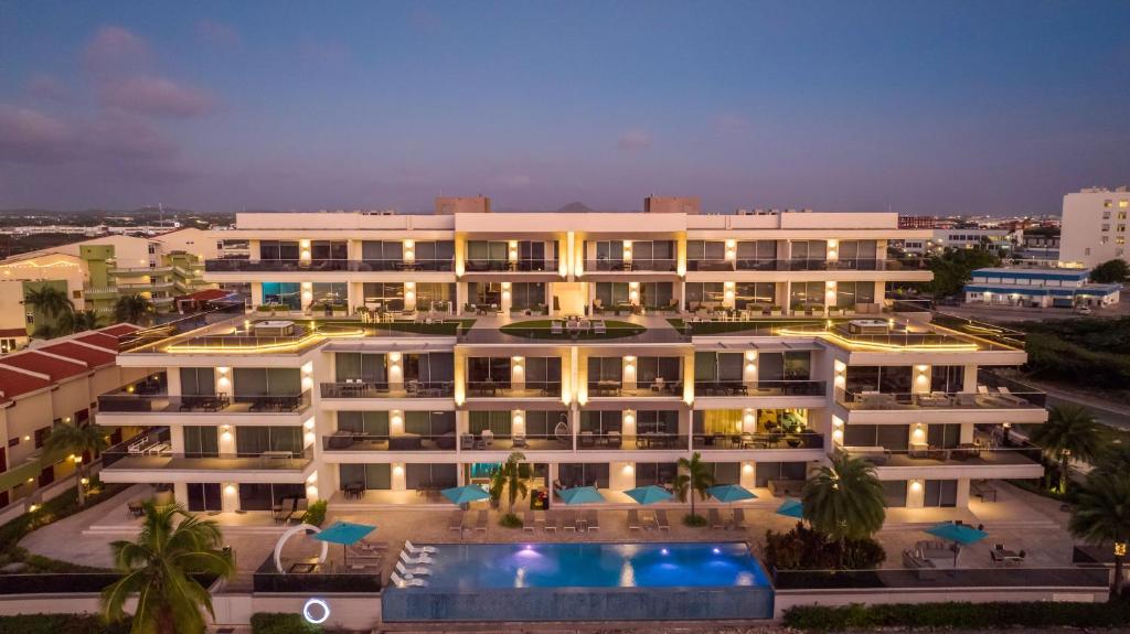 Bazén v ubytování O Condominium Beachfront Residences, by Bocobay Aruba nebo v jeho okolí