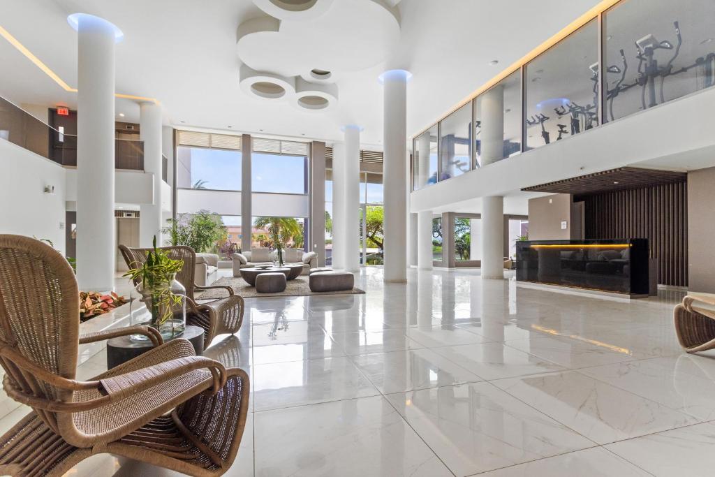 Posezení v ubytování O Condominium Beachfront Residences, by Bocobay Aruba