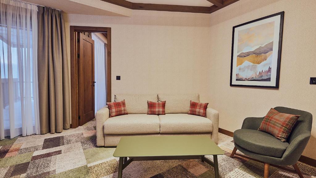Grey Hotel Kopaonik - Two-Bedroom Apartment