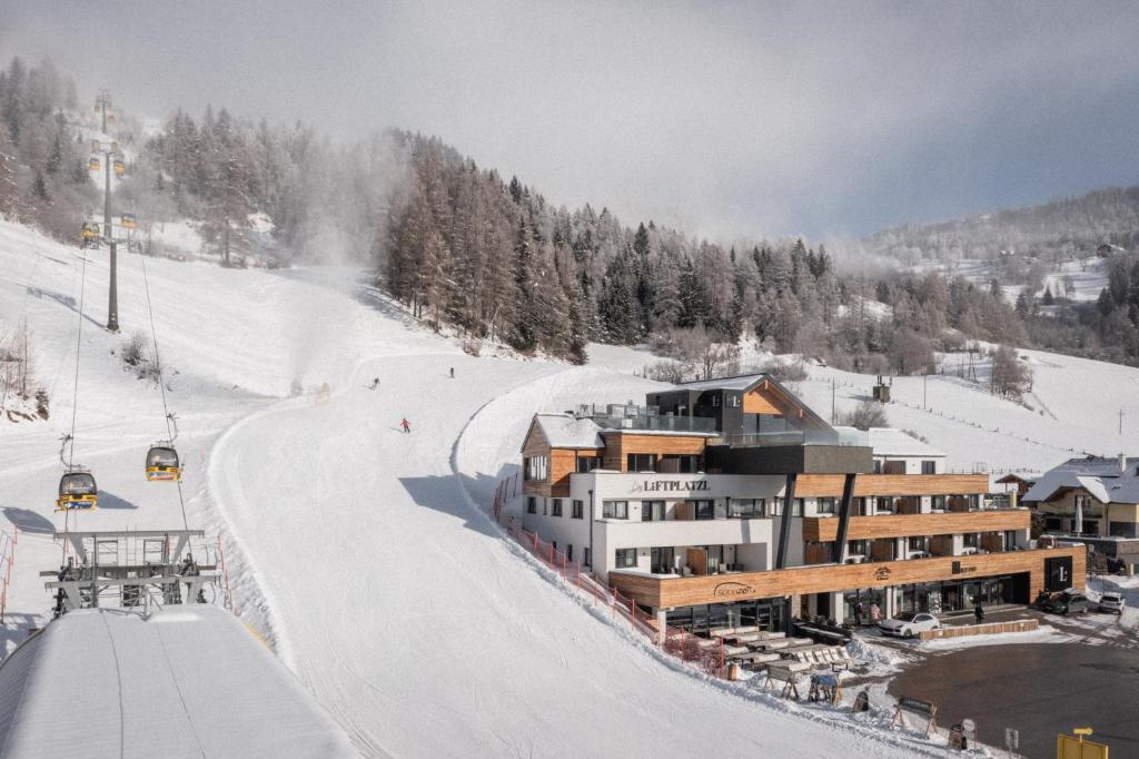 Das Liftplatzl冬天相片