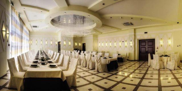 Restaurace v ubytování Gabri Park Hotel
