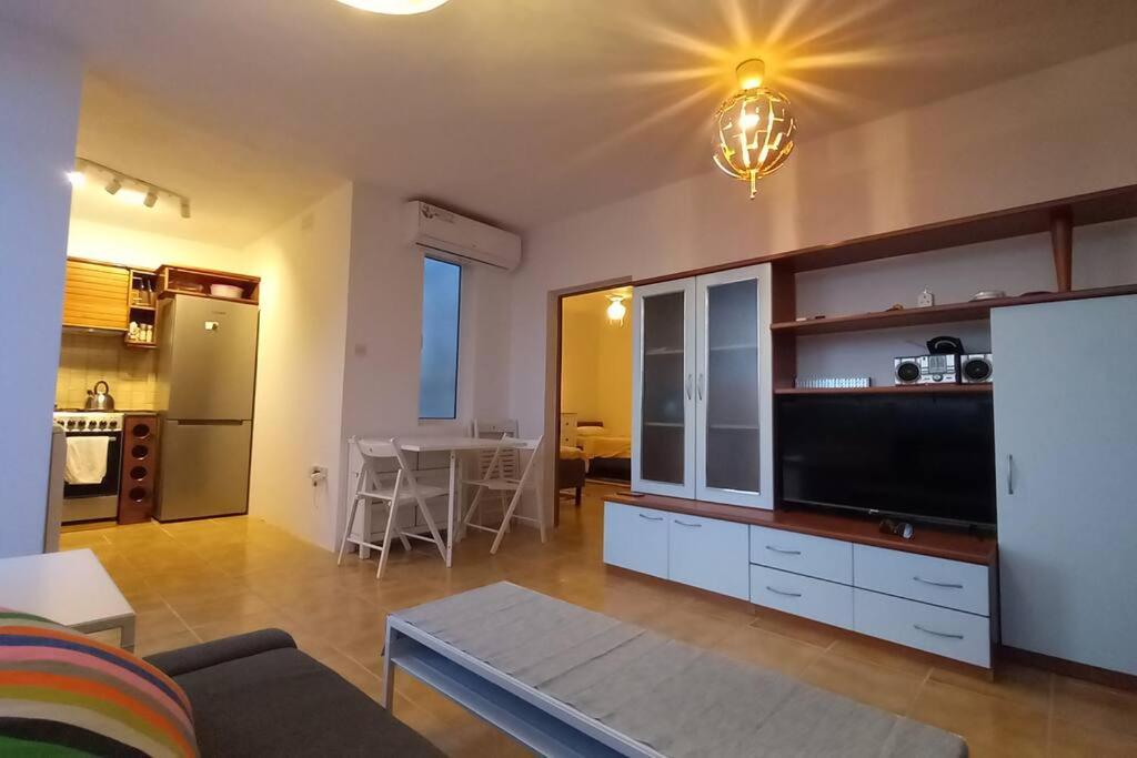Kuchyň nebo kuchyňský kout v ubytování Sunset Suite