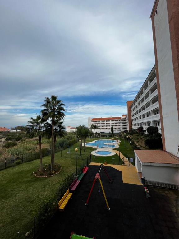 Bazén v ubytovaní Ideal Apartamento Manilva Playa alebo v jeho blízkosti