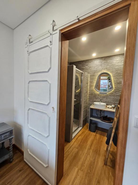 ON THE WAY - Mindelo Beach/Guest House - 9