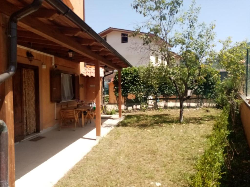 A garden outside Casa dell'orso