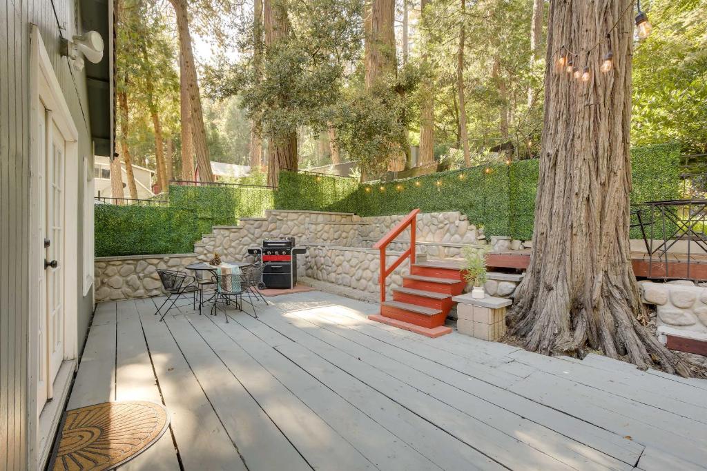 Charming Crestline Home 1 Mi to Lake Gregory!, Crestline Updated 2023 Prices