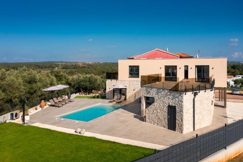 Πισίνα στο ή κοντά στο Villa Ava
