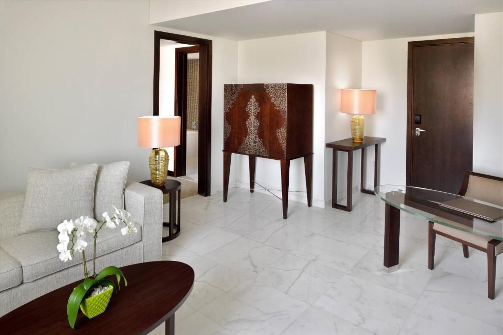 Posezení v ubytování JW Marriott Hotel Muscat