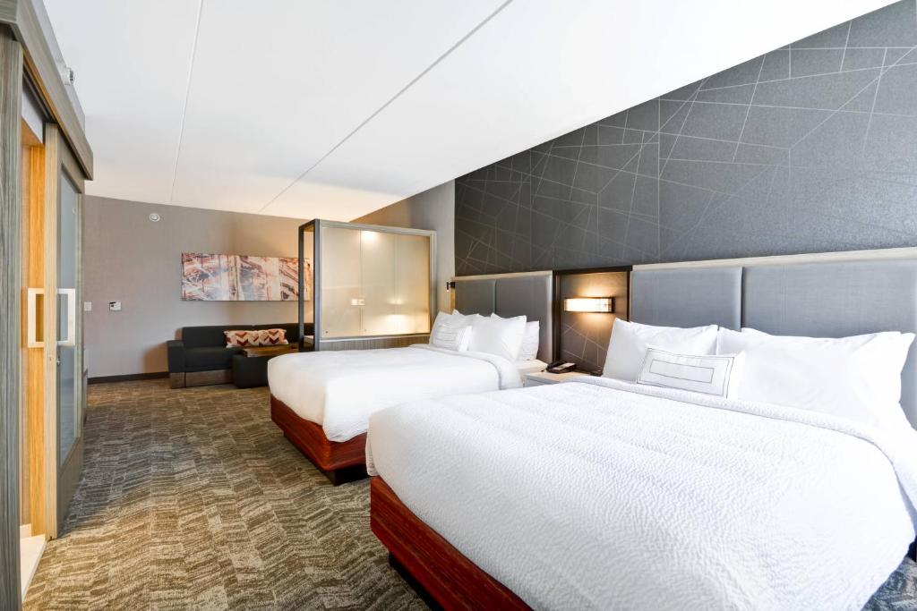 SpringHill Suites by Marriott Cincinnati Blue Ash photo