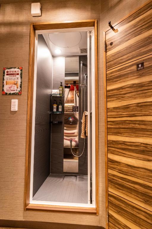 Fotografie z fotogalerie ubytování Petit Bali Forest Shinjuku Sanchōme v Tokiu