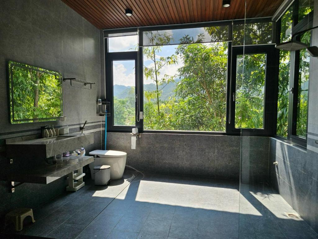 Lake House - King Room With Mountain View