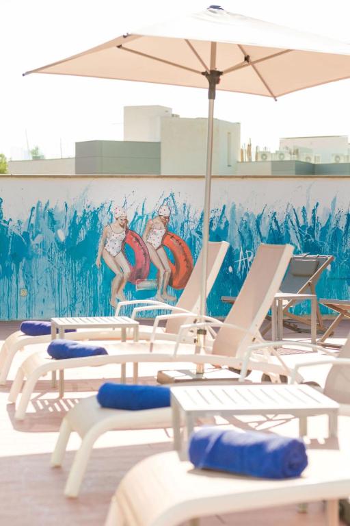 Bazén v ubytování Hotel Agua Beach "Adults only" nebo v jeho okolí