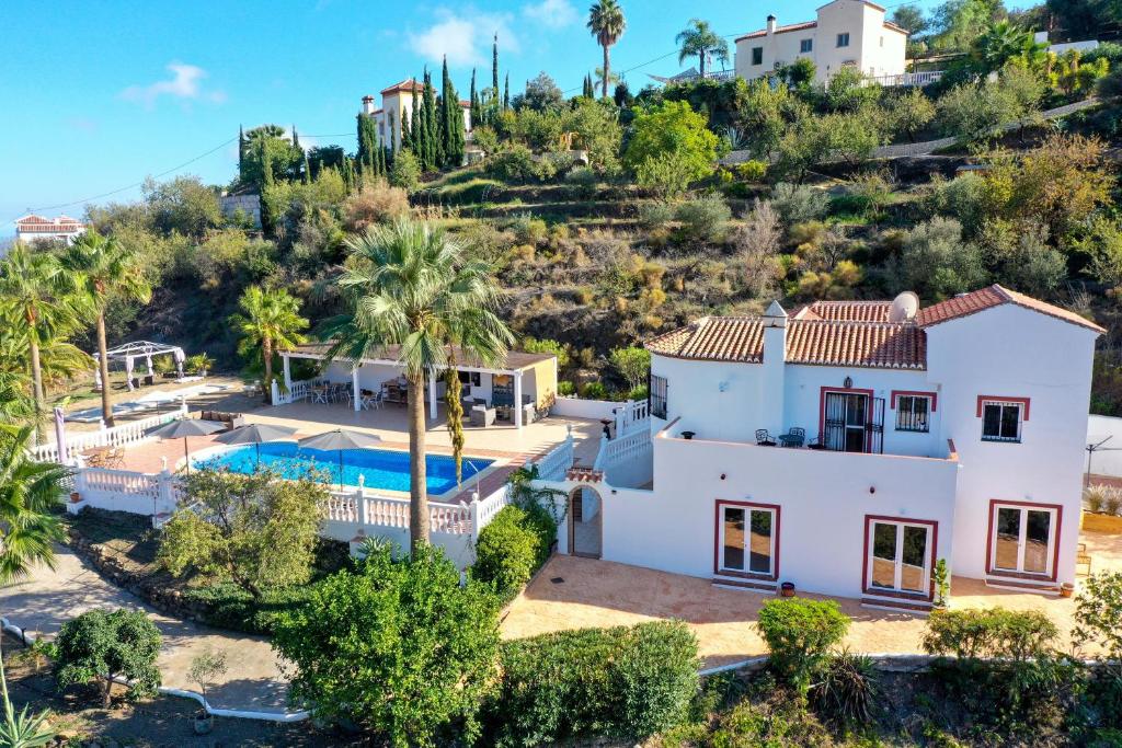 Bazén v ubytování Bed & Breakfast Los-Barquitos nebo v jeho okolí
