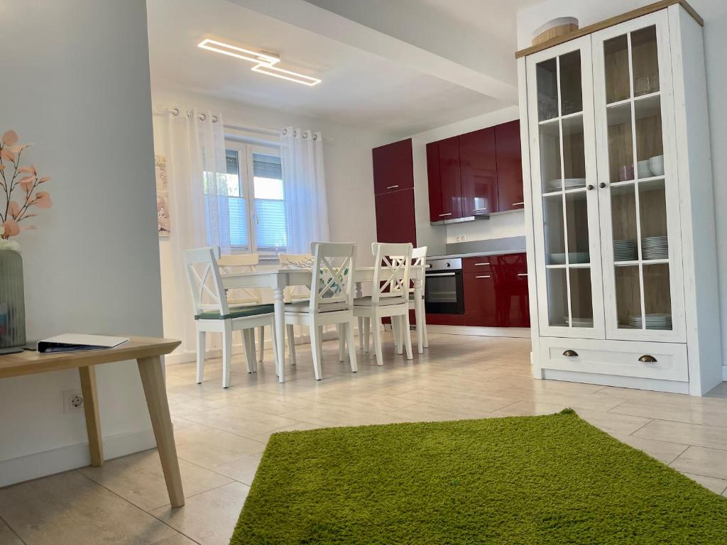 Majoituspaikan Apartmani Pax keittiö tai keittotila