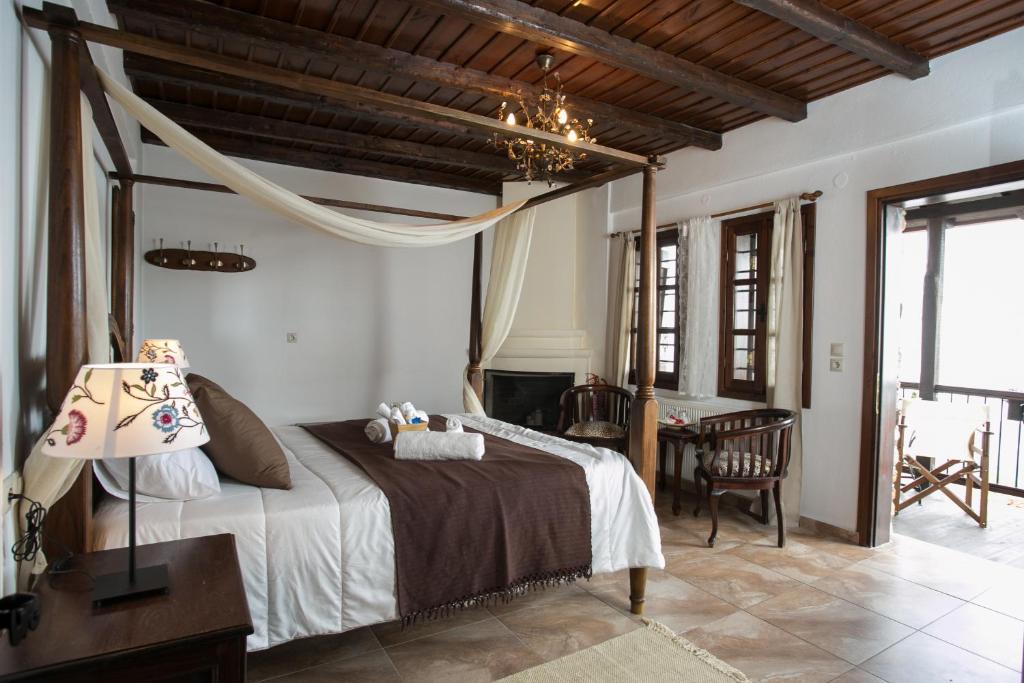 Postel nebo postele na pokoji v ubytování Enastron Guesthouse