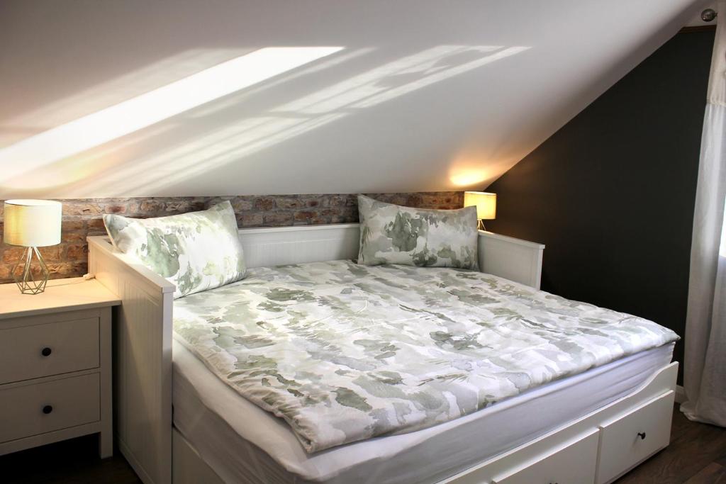 Postel nebo postele na pokoji v ubytování Connemara luxury apartment