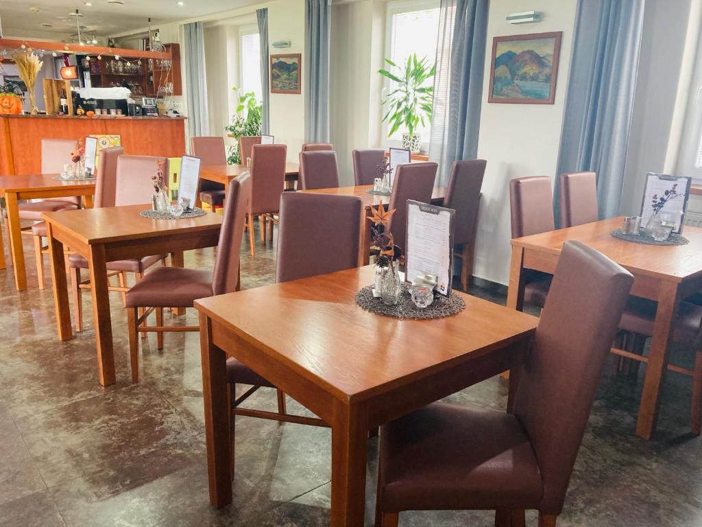 Restaurace v ubytování Hotel 21