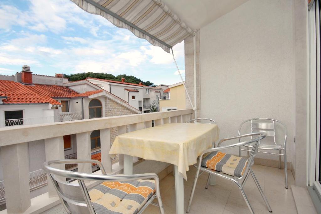 Balkón alebo terasa v ubytovaní Apartments by the sea Duce, Omis - 5973