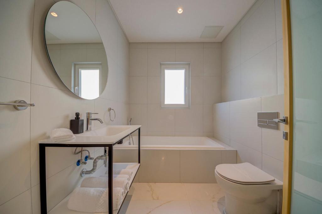 Mayfair by Premier Suites MT - 11