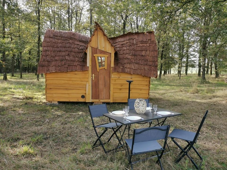 Budova, kde se the luxury tent nachází