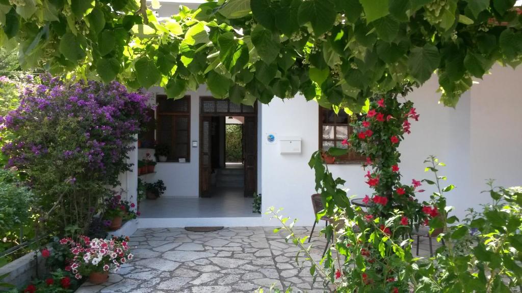 Zahrada ubytování Sivota Rooms Athanasiou