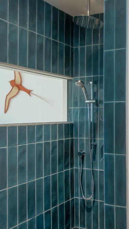 Sunrise Attitude (Adults Only) - 17