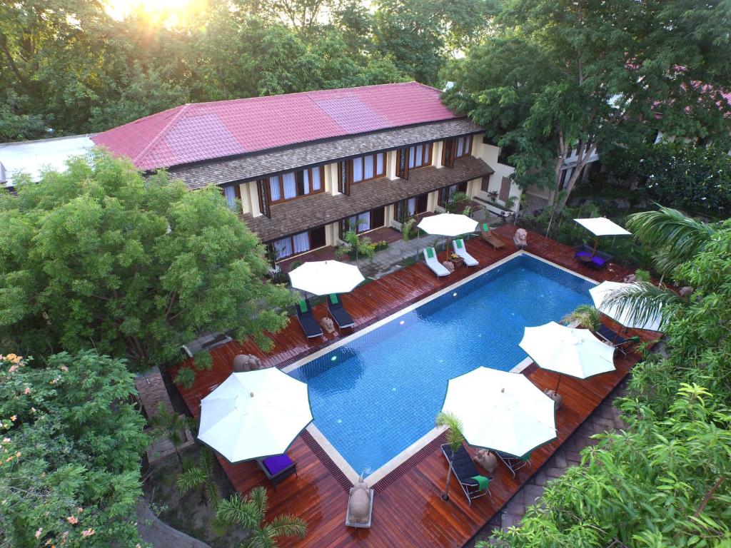 Vista sulla piscina di My Bagan Residence by Amata o su una piscina nei dintorni