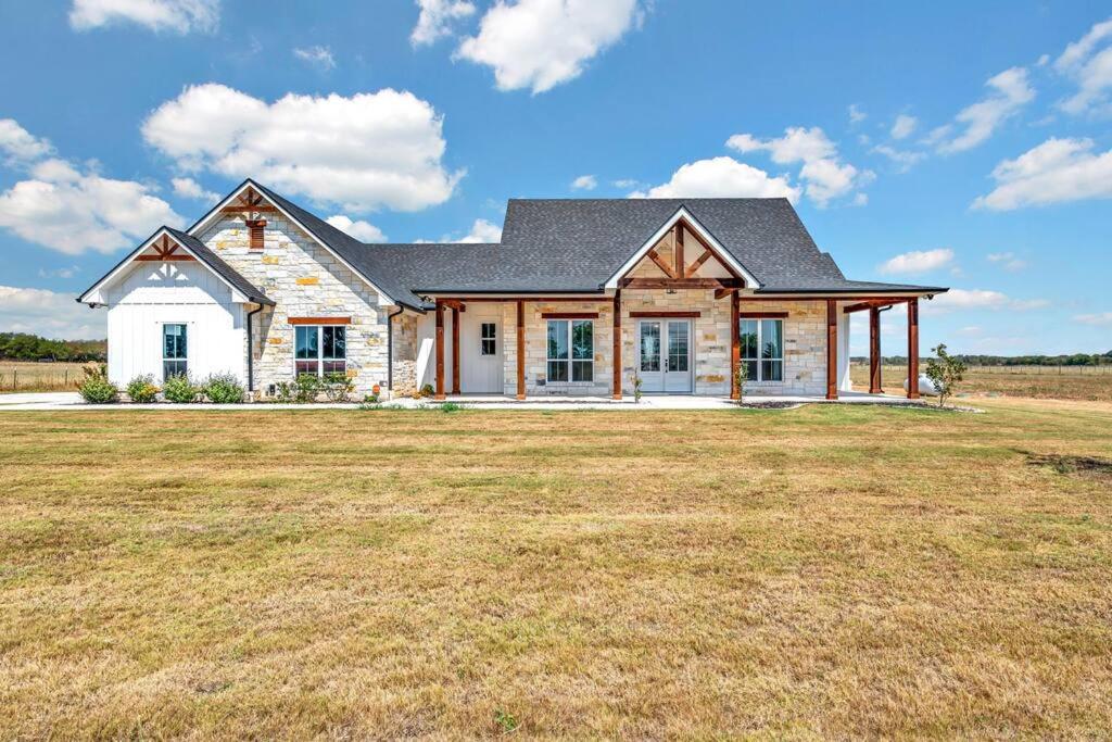 New Luxury Texas Farmhouse, Bellmead (updated prices 2024)