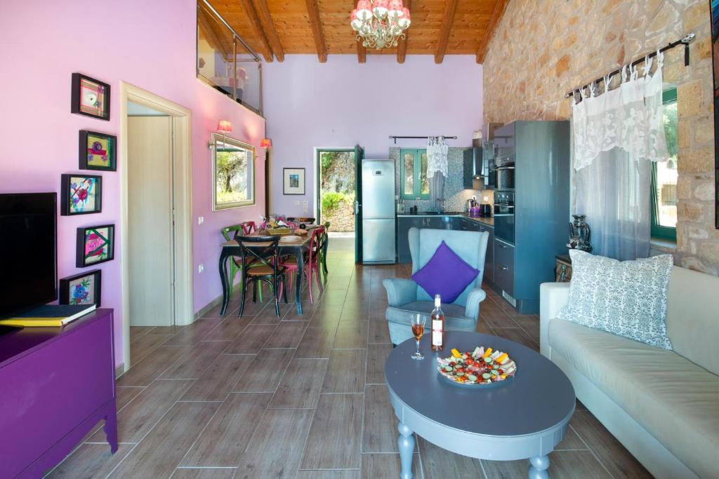 Posezení v ubytování Lilac Lilium Artistsvillas