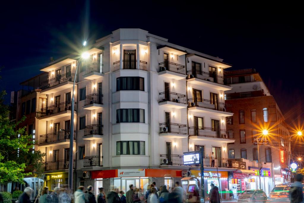 Budova, kde se hotel nachází